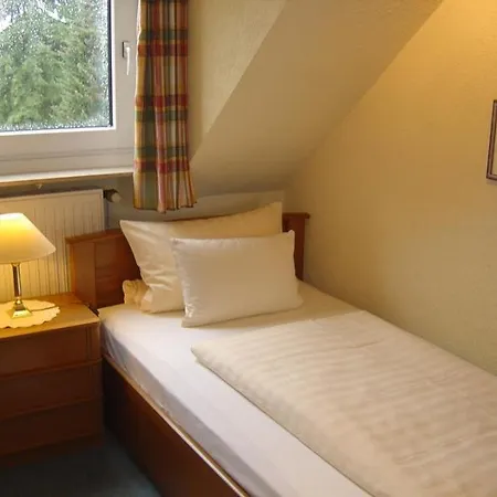 Wilhelmshoehe בית הארחה