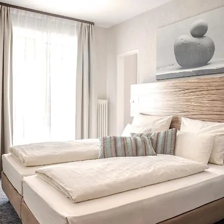 Wilhelmshoehe בית הארחה 3*