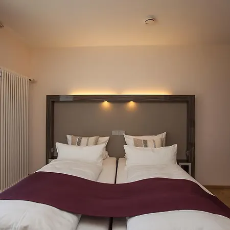 Wilhelmshoehe אאודראת